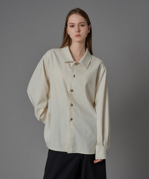 ONCILY（オンシェリー）の「SILVER BUTTON LONG SLEEVE SHIRT / シルバーボタンロングスリーブシャツ（シャツ/ブラウス・メンズ・ブラウン/ダークブラウン/ネイビー/ブラック/オフホワイト/ブラック系その他/ブルーグリーン/ダークグレー/ブラウン系その他/ネイビー系/アイボリー/ブルー/ブルー系その他/ホワイト系その他・SMALL/MEDIUM/LARGE）」の3枚目の写真