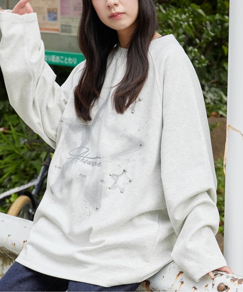 Theater code(シアターコード)の「Studded Star Design Crew Neck Sweatshirt / スタッズ付き スターデザイン クルーネックスウェット(スウェット・レディース・ブラック/グレー・L/M)」の1枚目の写真