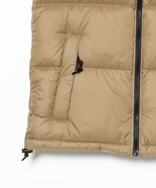 THE NORTH FACE(ザノースフェイス)の「THE NORTH FACE / ヌプシ ベスト(ダウンベスト・レディース・ベージュ/ブラック・LARGE)」の13枚目の写真