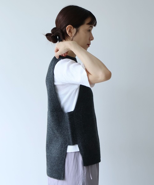 yuni（ユニ　）の「NEW ENGLAND ニットベスト（ベスト・レディース・グリーン/グレー/ベージュ/パープル/ピンク/イエロー・FREE）」の22枚目の写真