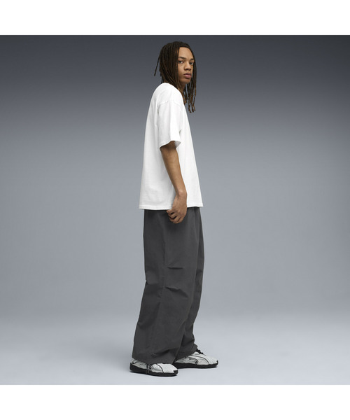 PUMA(プーマ)の「PUMA プーマ メンズ ワードローブ ESS オーバーサイズド パラシュート パン(その他パンツ・メンズ・ブラック/ダークグレー・X-LARGE/XX-LARGE/SMALL/MEDIUM/LARGE)」の4枚目の写真