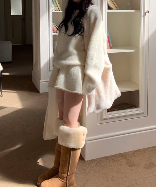 LYEON(リヨン)の「ブークレダブルジップルーズブルゾン&フレアスカートセット(セットアップ・レディース・ブラック/アイボリー/グレー・FREE)」の12枚目の写真