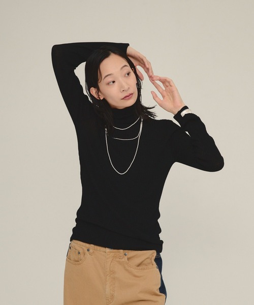 eL（エル）の「【eL】14G Glitter TurtleNeck Pullover/582411（ニット/セーター・レディース・ブラック/ネイビー/ブラウン・FREE）」の6枚目の写真