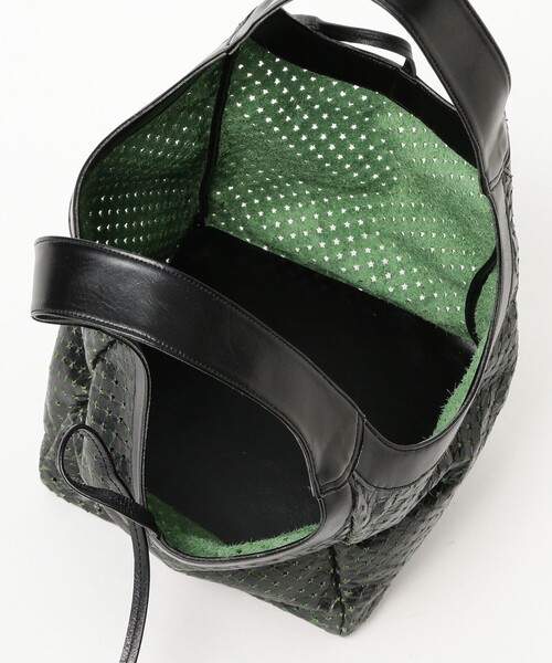 Ray BEAMS（レイビームス）の「☆パンチング バッグ（トートバッグ・レディース・ブラック/ゴールド・ONE SIZE）」の5枚目の写真