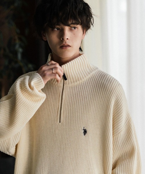 U.S. POLO ASSN.(ユーエスポロアッスン)の「U.S. POLO ASSN. ユーエスポロアッスン 別注コラボ オーバーサイズワンポイントロゴ刺繍畦編みハーフジップ長袖ニットセーター(ニット/セーター・メンズ・ネイビー/チャコール/ブラック/グレー/レッド/アイボリー/ベージュ・M/XL/L)」の8枚目の写真
