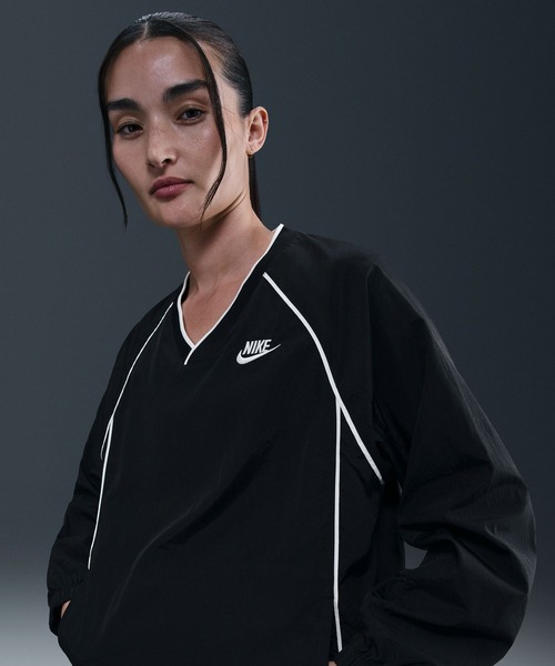 NIKE(ナイキ)の「NIKE AS W NSW WR PULLOVER / ナイキ ウィメンズ NSW WR プルオーバー 【SP】(その他トップス・レディース・ネイビー/バーガンディー/ブラック・S/L/M)」の4枚目の写真