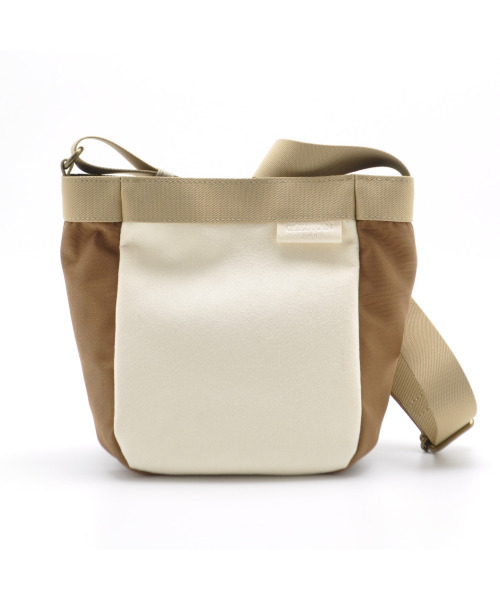 CLEDRAN(クレドラン)の「【ナイロン × スエード調 】CL3870 LANG COMBI SHOULDER(ショルダーバッグ・レディース・モカ/アイボリー/グレー・FREE)」の4枚目の写真