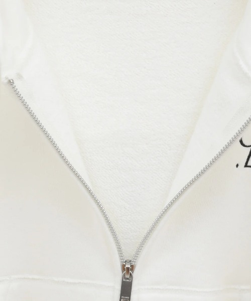 CLANE(クラネ)の「CLANE/クラネ/LOGO COMPACT ZIP HOODIE(パーカー・レディース・ホワイト/ブラック/グレー・1/2)」の6枚目の写真