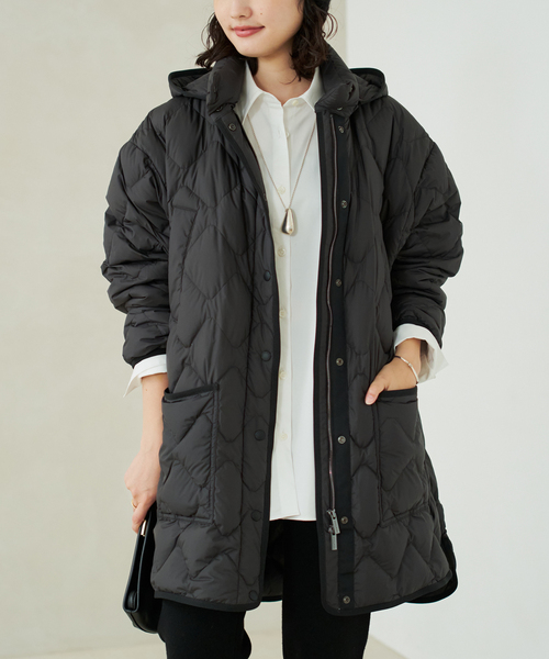 plage（プラージュ）の「WOOLRICH / ウールリッチ HERITAGE CAPE コート（ダウンジャケット/コート・レディース・ブラック・FREE）」の2枚目の写真