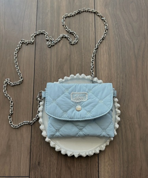idem（イデム）の「paddet chain pouch bag / ミニチェーンバッグ（ショルダーバッグ・レディース・アイボリー/イエロー/ブルー/ブラック・FREE）」の3枚目の写真