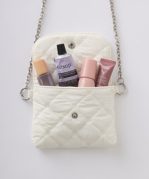idem（イデム）の「paddet chain pouch bag / 中綿ショルダーバッグ（ショルダーバッグ・レディース・アイボリー/イエロー・FREE）」の4枚目の写真