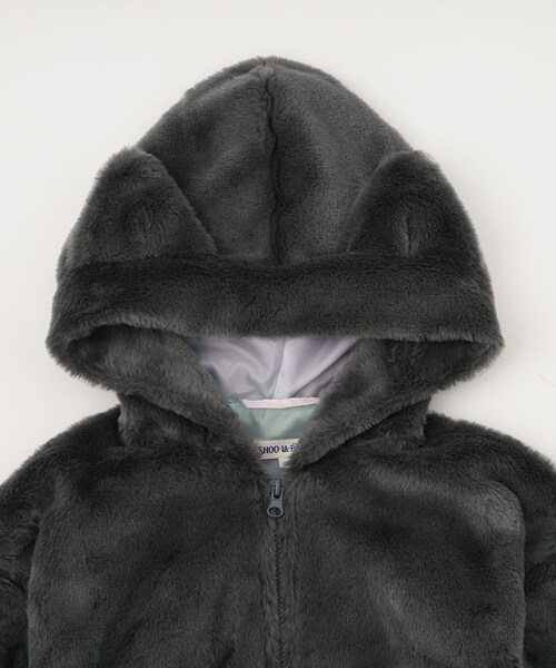 SHOO・LA・RUE（シューラルー）の「【130-150cm/スクール】耳付きエコファーパーカ（パーカー・キッズ・ライトベージュ/チャコールグレー・13/14/15 ）」の11枚目の写真