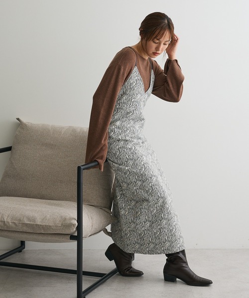 CRAFT STANDARD BOUTIQUE(クラフトスタンダードブティック)の「ゼブラ柄キャミワンピース(ワンピース・レディース・グレー・FREE)」の2枚目の写真
