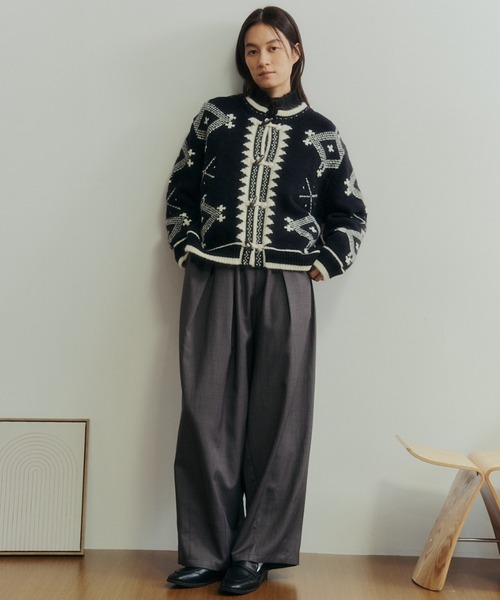 Libra Cue(リブラ キュー)の「クロスステッチニットカーディガン(ニット/セーター・レディース・ブラック・FREE)」の4枚目の写真