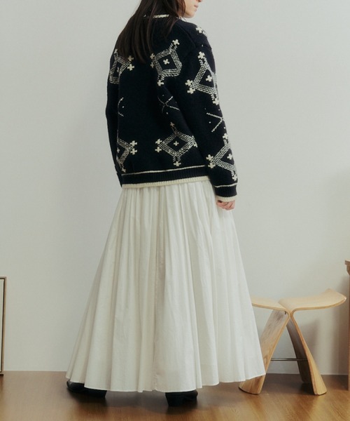 Libra Cue(リブラ キュー)の「クロスステッチニットカーディガン(ニット/セーター・レディース・ブラック・FREE)」の9枚目の写真