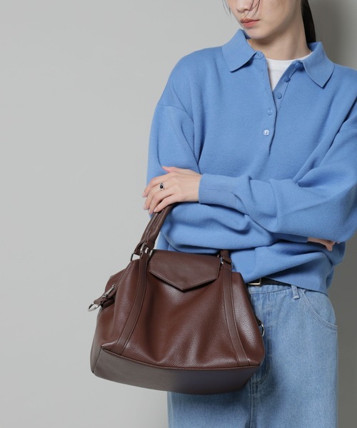 NANO universe（ナノユニバース）の「ショルダー付きフラップミニボストン（ショルダーバッグ・レディース・ブラック/ブラウン・F）」の6枚目の写真