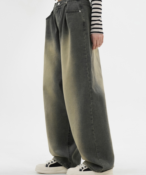 AVANDRESS(アバンドレス )の「BUCKLE WIDE DENIM PANTS WASHING LIGHT BLUE(デニムパンツ・レディース・その他・SMALL/MEDIUM/LARGE/X-LARGE/X-SMALL)」の2枚目の写真