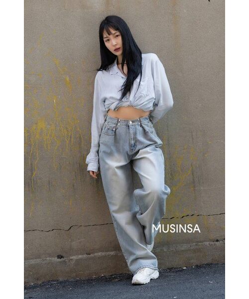 AVANDRESS(アバンドレス )の「BUCKLE WIDE DENIM PANTS WASHING LIGHT BLUE(デニムパンツ・レディース・その他・SMALL/MEDIUM/LARGE/X-LARGE/X-SMALL)」の10枚目の写真