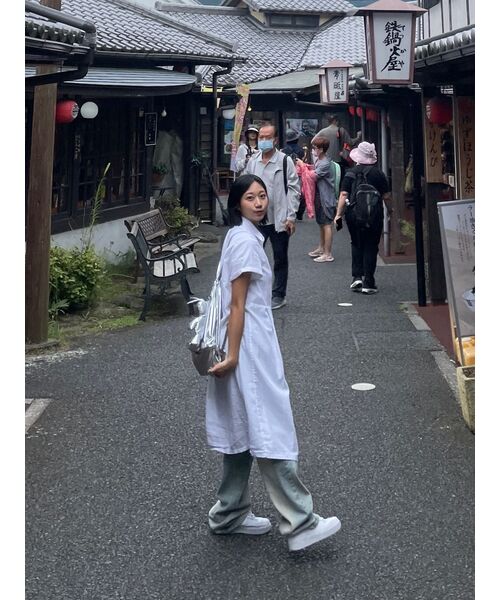 AVANDRESS(アバンドレス )の「BUCKLE WIDE DENIM PANTS WASHING LIGHT BLUE(デニムパンツ・レディース・その他・SMALL/MEDIUM/LARGE/X-LARGE/X-SMALL)」の12枚目の写真