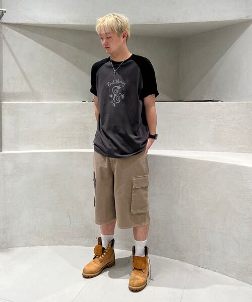 INSILENCE(インサイロンス)の「ラグラングラフィックTシャツ CHARCOAL(Tシャツ/カットソー・レディース・その他・SMALL/LARGE/MEDIUM)」の13枚目の写真
