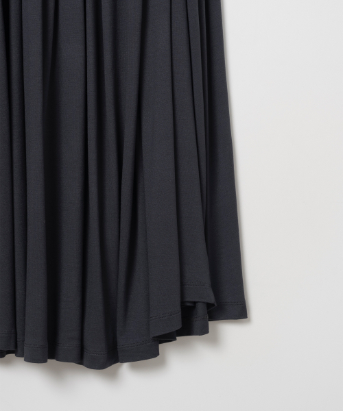 MILLO WOMEN（ミロウーマン）の「ジャージシャーリングマキシドレス[チャコール]（ワンピース・レディース・その他・SMALL/MEDIUM）」の6枚目の写真