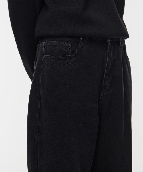 MUSINSA STANDARD（ムシンサスタンダード）の「速起毛ワイドデニムパンツ [ウォッシュドブラック]（デニムパンツ・メンズ・その他・42/36/34/32/30/31/40/38/33/26/27/28/29）」の4枚目の写真