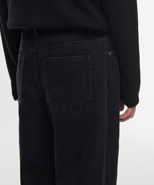 MUSINSA STANDARD（ムシンサスタンダード）の「速起毛ワイドデニムパンツ [ウォッシュドブラック]（デニムパンツ・メンズ・その他・42/36/34/32/30/31/40/38/33/26/27/28/29）」の5枚目の写真