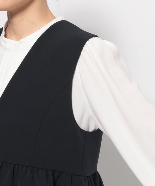 LEPSIM（レプシィム）の「【入卒式／セレモニー】Wクロス切り替えベスト　598356（その他アウター・レディース・ネイビー/グレイッシュベージュ/ブラック・FREE）」の12枚目の写真
