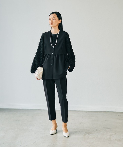 LEPSIM（レプシィム）の「【入卒式／セレモニー】Wクロス切り替えベスト　598356（その他アウター・レディース・ネイビー/グレイッシュベージュ/ブラック・FREE）」の18枚目の写真