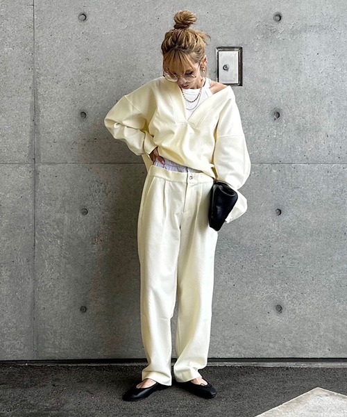 INTERPLAY（インタープレイ）の「【INTERPLAY x AYA】Compressed Top（シャツ/ブラウス・レディース・グレー/アイボリー・FREE）」の6枚目の写真