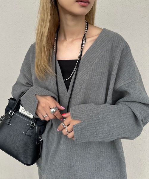 INTERPLAY（インタープレイ）の「【INTERPLAY x AYA】Compressed Top（シャツ/ブラウス・レディース・グレー/アイボリー・FREE）」の20枚目の写真