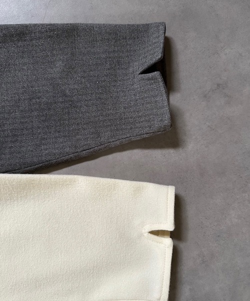 INTERPLAY（インタープレイ）の「【INTERPLAY x AYA】Compressed Top（シャツ/ブラウス・レディース・グレー/アイボリー・FREE）」の8枚目の写真