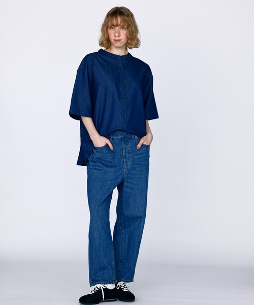 Kelen(ケレン)の「「KELEN / ケレン」バックプリーツ6.5ozデニムシャツ(シャツ/ブラウス・レディース・ライトブルー/ネイビー・S/M)」の3枚目の写真