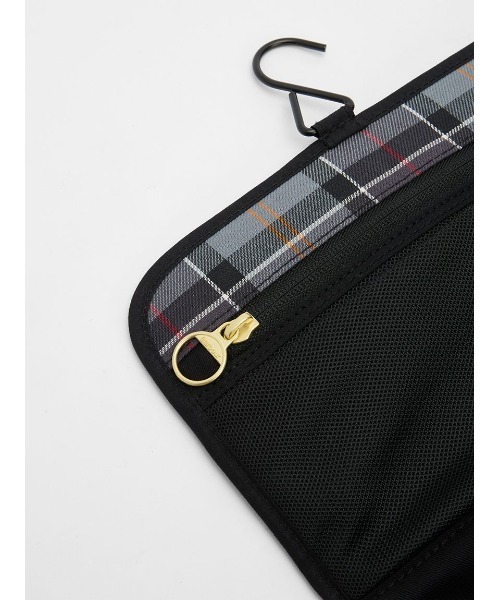Barbour(バブアー)の「【TRANSPORT / トランスポート】 Hangウォッシュバッグ(ハンドバッグ・メンズ・ブラック・ONE SIZE)」の5枚目の写真