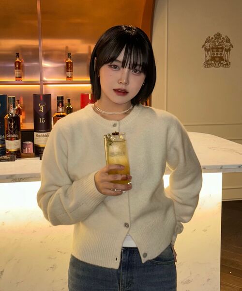 LMOOD(エルムード)の「ビショップウールアルパカクルーネックカーディガンクリーム(カーディガン/ボレロ・レディース・その他・36/38)」の2枚目の写真
