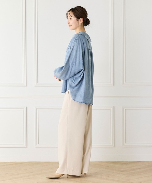 INED(イネド)の「Iラインイージーワイドパンツ(その他パンツ・レディース・カーキ/チャコールグレー・7号/9号/11号)」の5枚目の写真