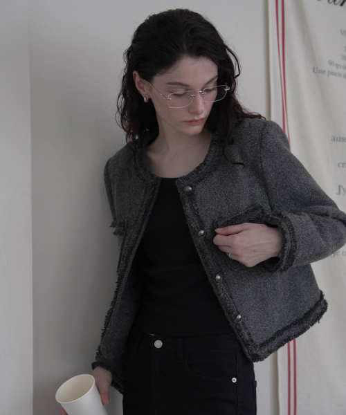DEHEVE（デヘヴェ）の「Fringe Trimming Tweed Jacket [Charcoal]（その他アウター・レディース・チャコール・MEDIUM/SMALL）」の6枚目の写真