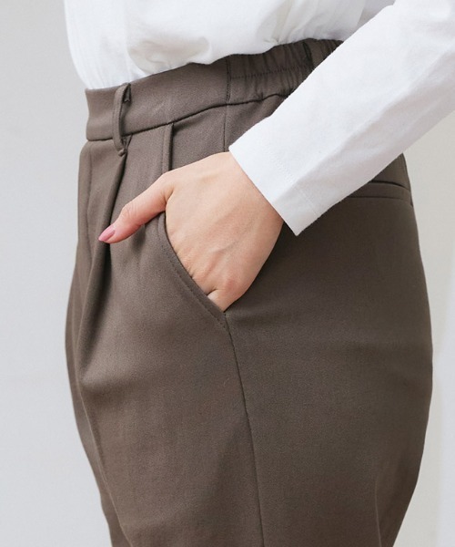 Pierrot(ピエロ)の「裏起毛ストレッチパンツ(その他パンツ・レディース・ブラック/モカ/チャコール・PM/PS/LL/L/M/S/PL)」の12枚目の写真