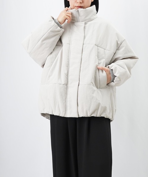 LUCA/LADY LUCK LUCA(ルカ/レディラックルカ)の「LC/LLL ナイロンワッシャーボリューム中綿ブルゾン(ブルゾン・レディース・ブラック/カーキ/ライトグレー・FREE)」の3枚目の写真