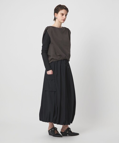 ASTRAET(アストラット)の「<ASTRAET>ウラケ ボートネック ノースリーブカットソー(スウェット・レディース・ライトグレー/ダークグレー・FREE)」の8枚目の写真