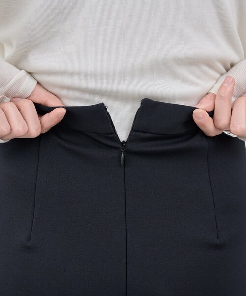 SHENERY（シーナリー）の「ストレッチジャージータイトスカート（スカート・レディース・ブラック/アイボリー・36/40/38）」の12枚目の写真