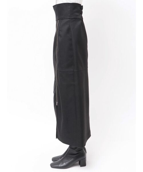 MURUA(ムルーア)の「ジップスリットAラインスカート(スカート・レディース・ベージュ/ブラック・1/2)」の17枚目の写真