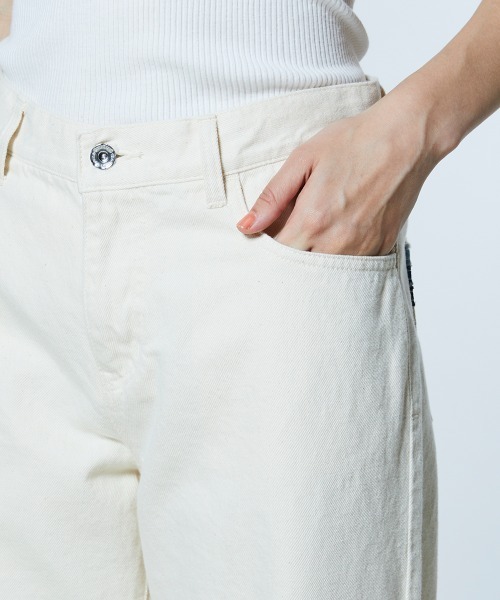 DOUBLE STANDARD CLOTHING(ダブルスタンダードクロージング)の「12.5oz グラデーションデニムパンツ(デニムパンツ・レディース・アイボリー・38/36)」の17枚目の写真