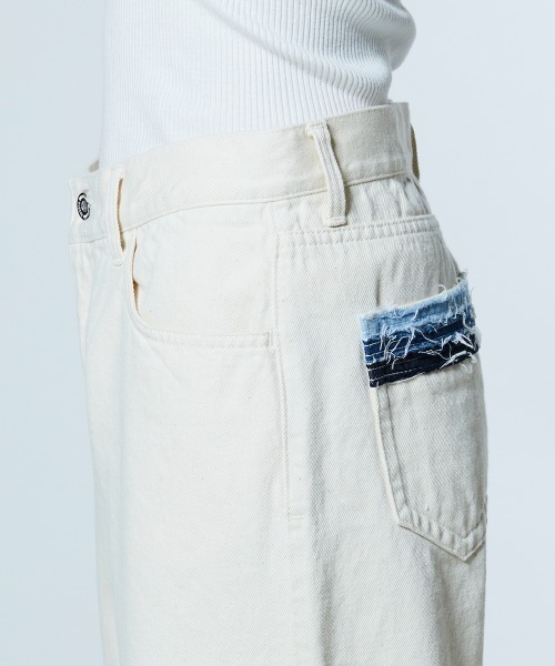 DOUBLE STANDARD CLOTHING(ダブルスタンダードクロージング)の「12.5oz グラデーションデニムパンツ(デニムパンツ・レディース・アイボリー・38/36)」の3枚目の写真