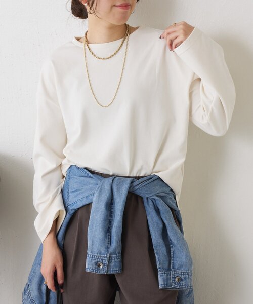 Jena espace merveilleux(ジェナ エスパスメルヴェイユ)の「裾ラウンドストレッチカットソー(Tシャツ/カットソー・レディース・ブラック/オフホワイト/チャコールグレー・FREE)」の2枚目の写真