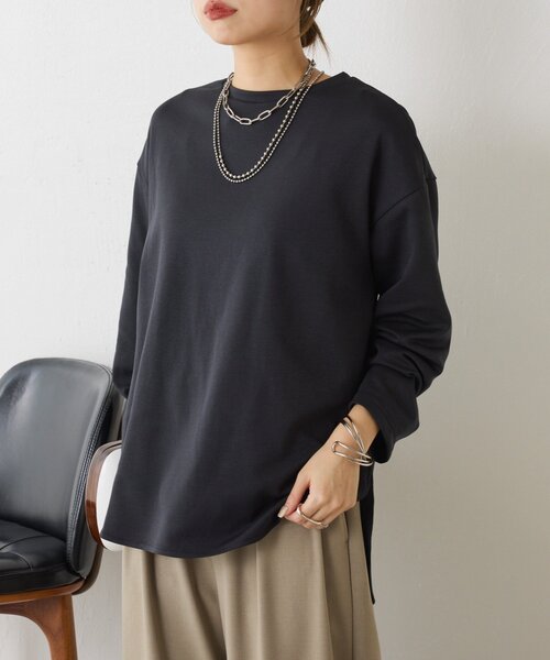 Jena espace merveilleux(ジェナ エスパスメルヴェイユ)の「裾ラウンドストレッチカットソー(Tシャツ/カットソー・レディース・ブラック/オフホワイト/チャコールグレー・FREE)」の3枚目の写真