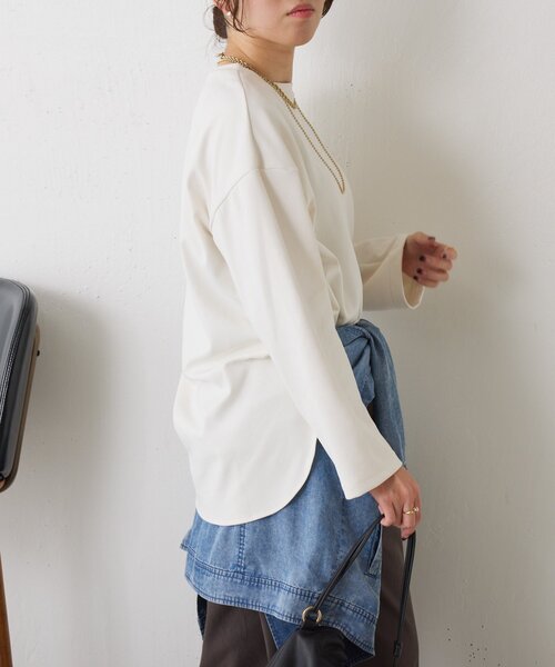 Jena espace merveilleux(ジェナ エスパスメルヴェイユ)の「裾ラウンドストレッチカットソー(Tシャツ/カットソー・レディース・ブラック/オフホワイト/チャコールグレー・FREE)」の13枚目の写真