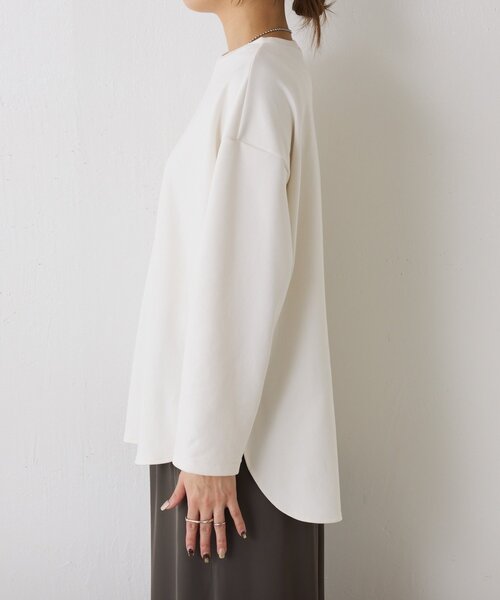 Jena espace merveilleux(ジェナ エスパスメルヴェイユ)の「裾ラウンドストレッチカットソー(Tシャツ/カットソー・レディース・ブラック/オフホワイト/チャコールグレー・FREE)」の15枚目の写真