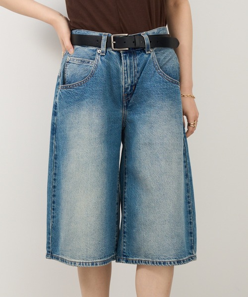 Levi's（リーバイス）の「【Levi’s】リーバイス デニムショーツ ジョーツ ハーフパンツ SUPER BAGGY JORTS（デニムパンツ・レディース・インディゴブルー/ブラック・25/26/27）」の2枚目の写真