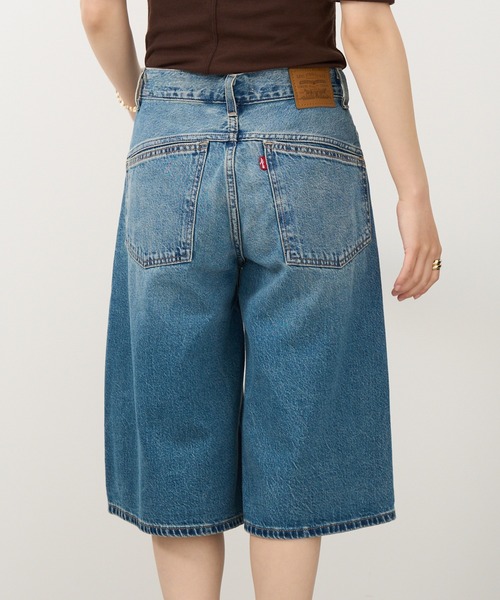 Levi's（リーバイス）の「【Levi’s】リーバイス デニムショーツ ジョーツ ハーフパンツ SUPER BAGGY JORTS（デニムパンツ・レディース・インディゴブルー/ブラック・25/26/27）」の7枚目の写真